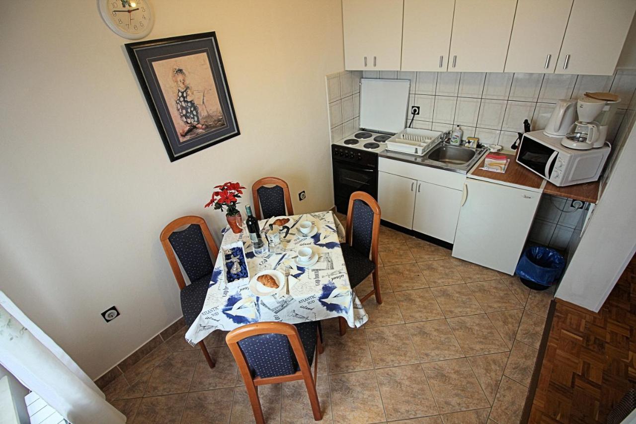 Guesthouse Marija Novi Vinodolski Ngoại thất bức ảnh