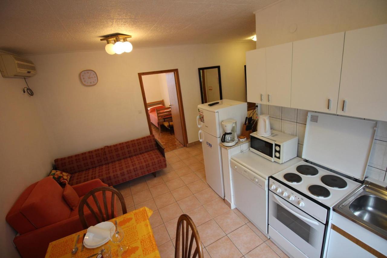 Guesthouse Marija Novi Vinodolski Ngoại thất bức ảnh